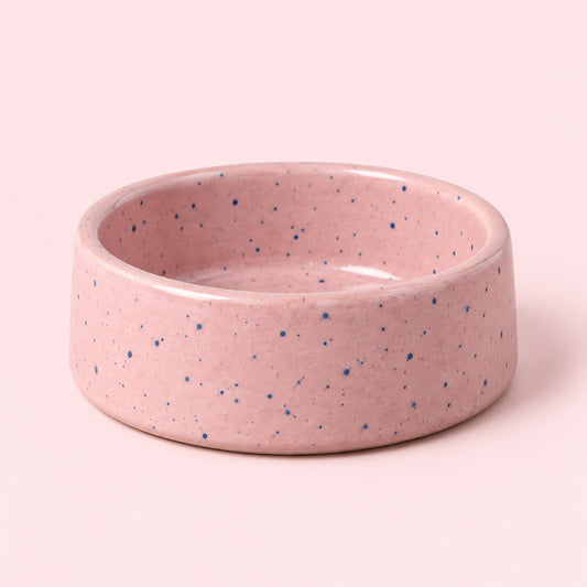 Gamelle Pois en céramique Softy, photo packshot sur fond crème